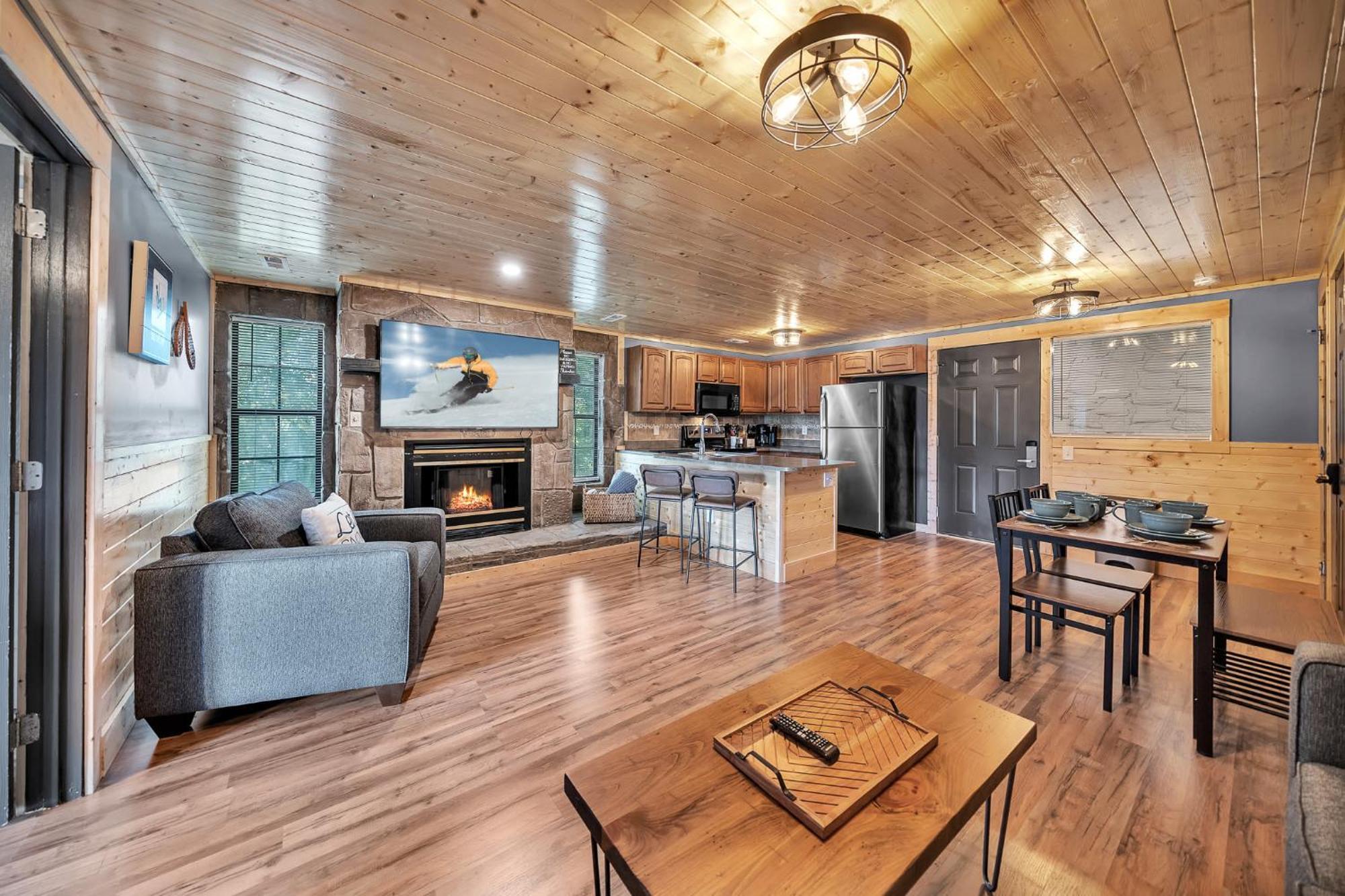Mountain Views At Dolly'S Castle Unit 2 Apartment Sevierville Exterior photo